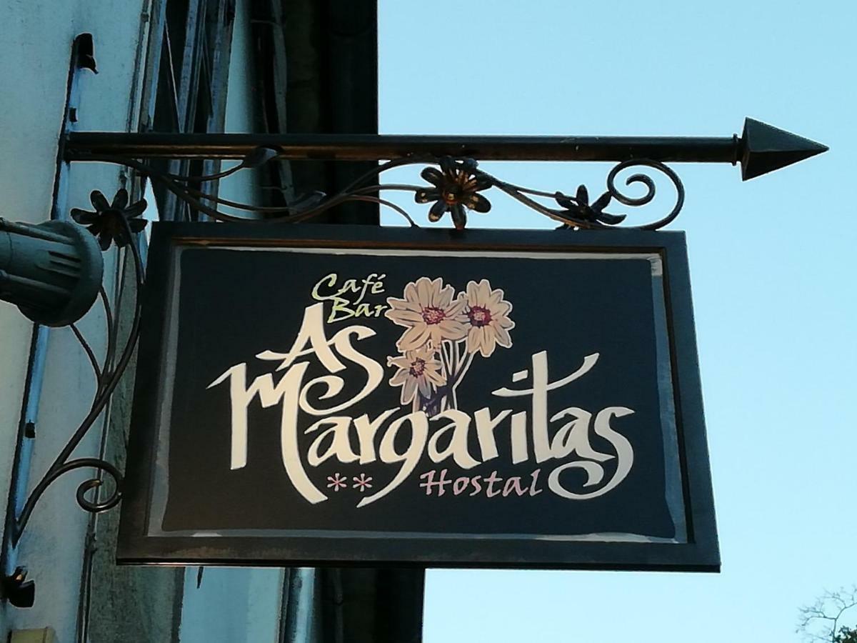 Hostal As Margaritas 圣地亚哥－德孔波斯特拉 外观 照片